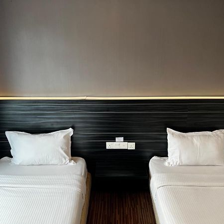 Signature Hotel Kuantan Buitenkant foto