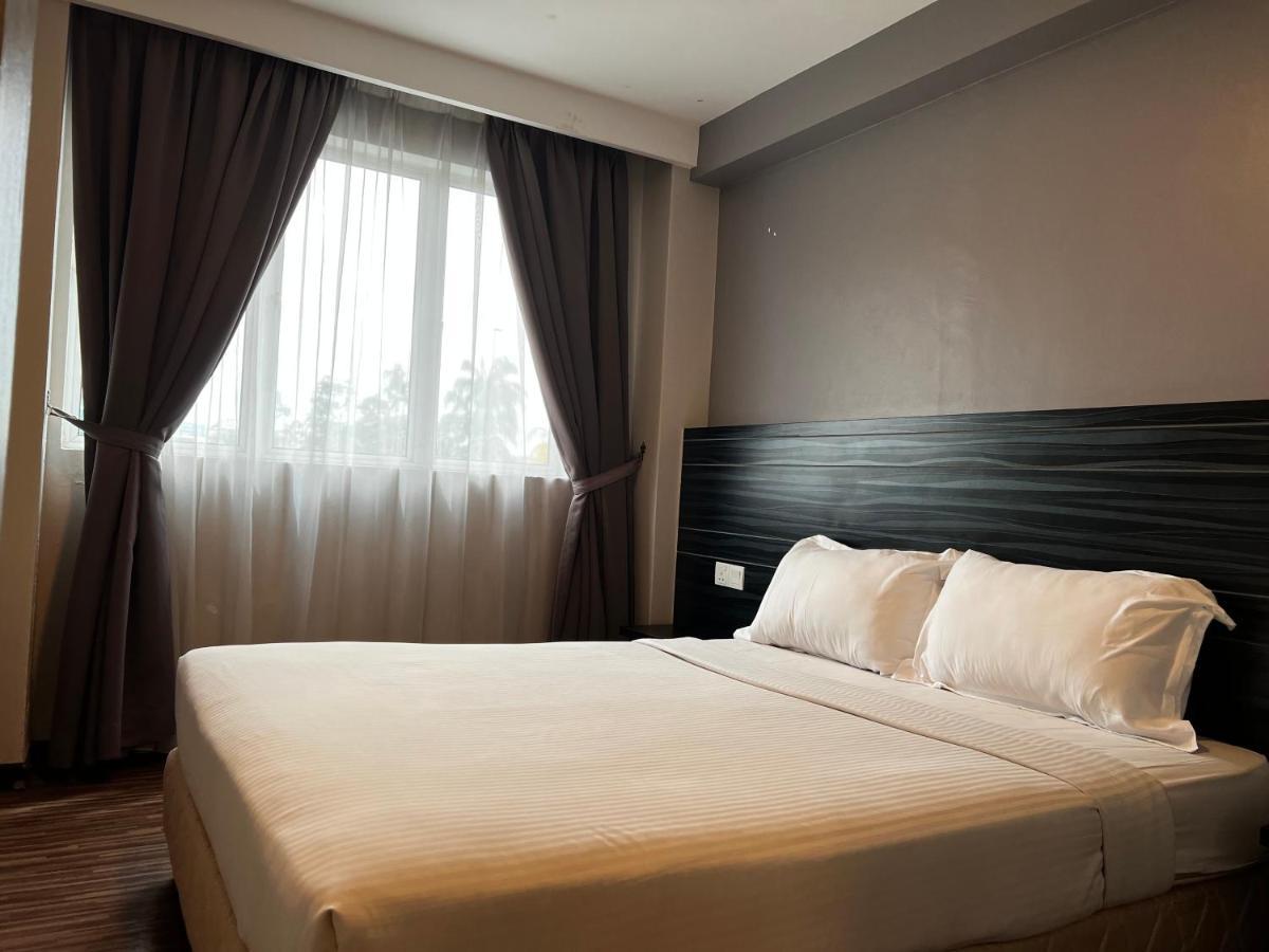 Signature Hotel Kuantan Buitenkant foto