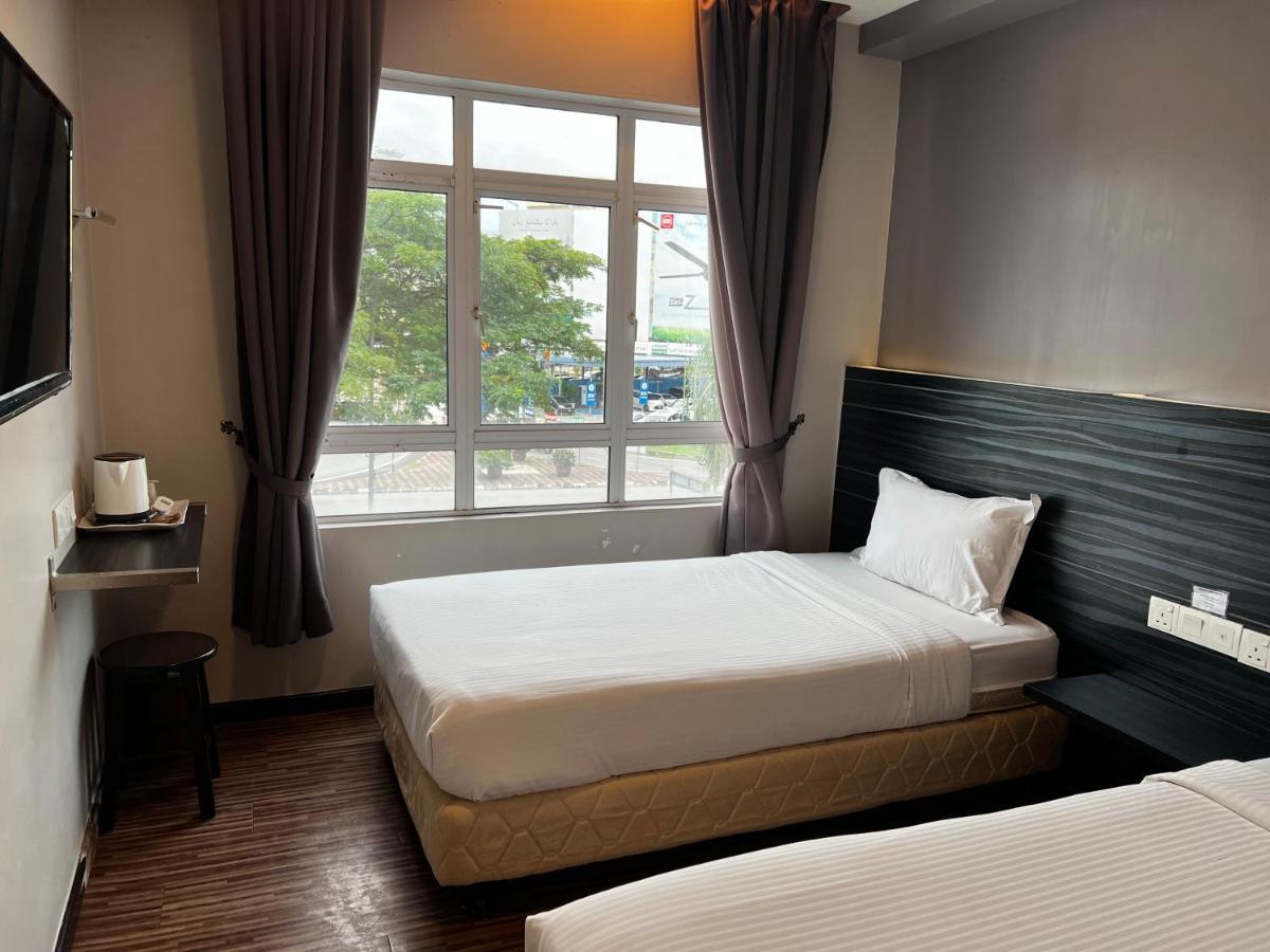 Signature Hotel Kuantan Buitenkant foto