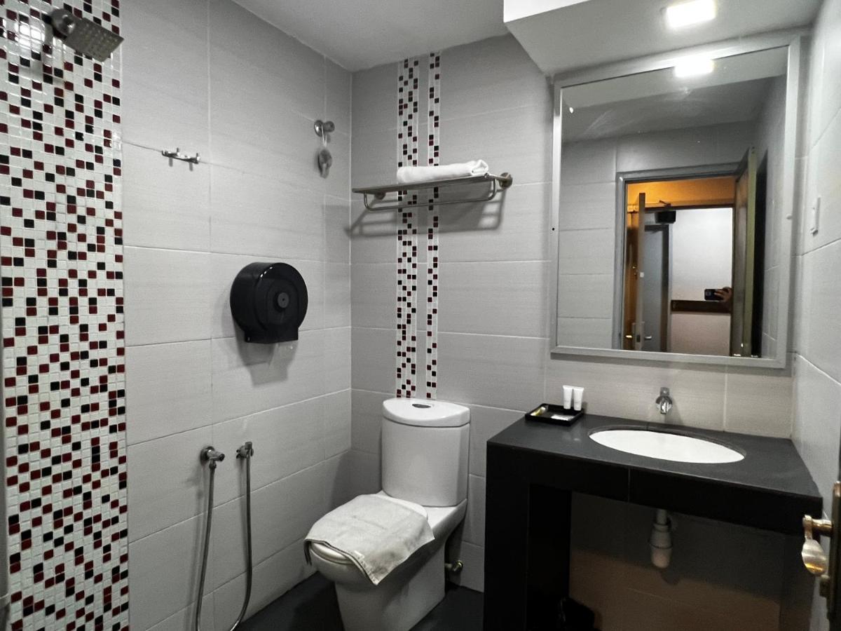 Signature Hotel Kuantan Buitenkant foto