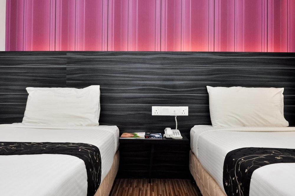 Signature Hotel Kuantan Buitenkant foto