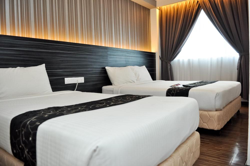 Signature Hotel Kuantan Buitenkant foto