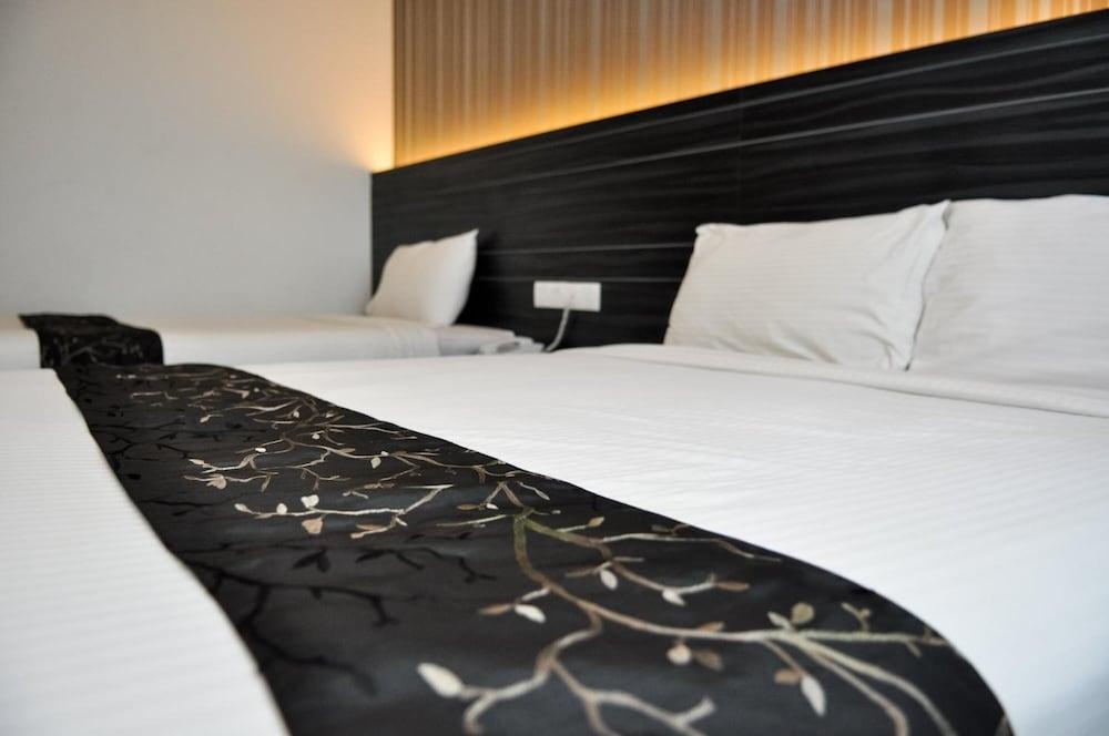 Signature Hotel Kuantan Buitenkant foto