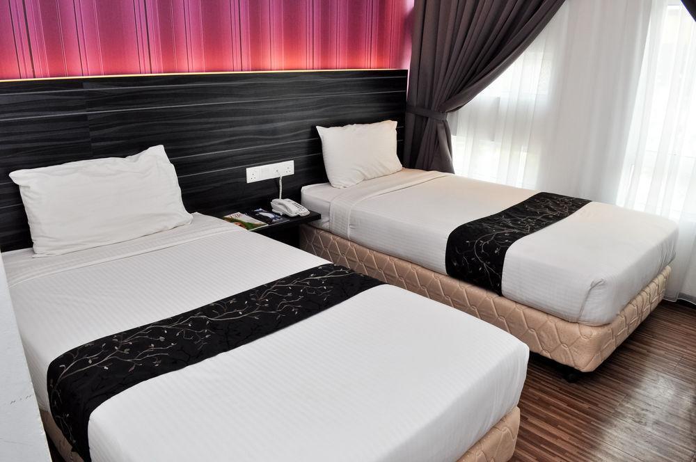 Signature Hotel Kuantan Buitenkant foto